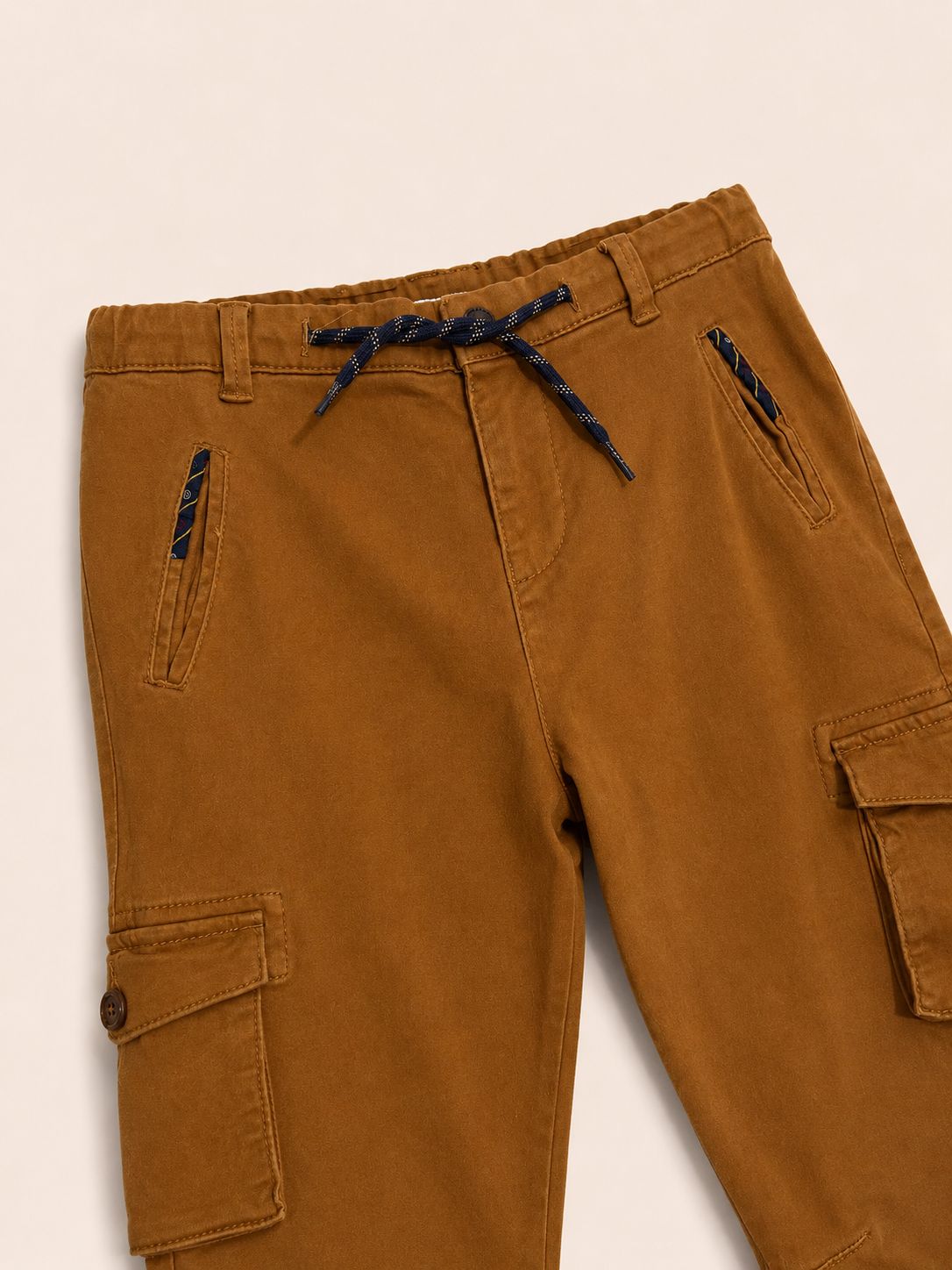 Pantalón cargo chocolate - Miniatura 2